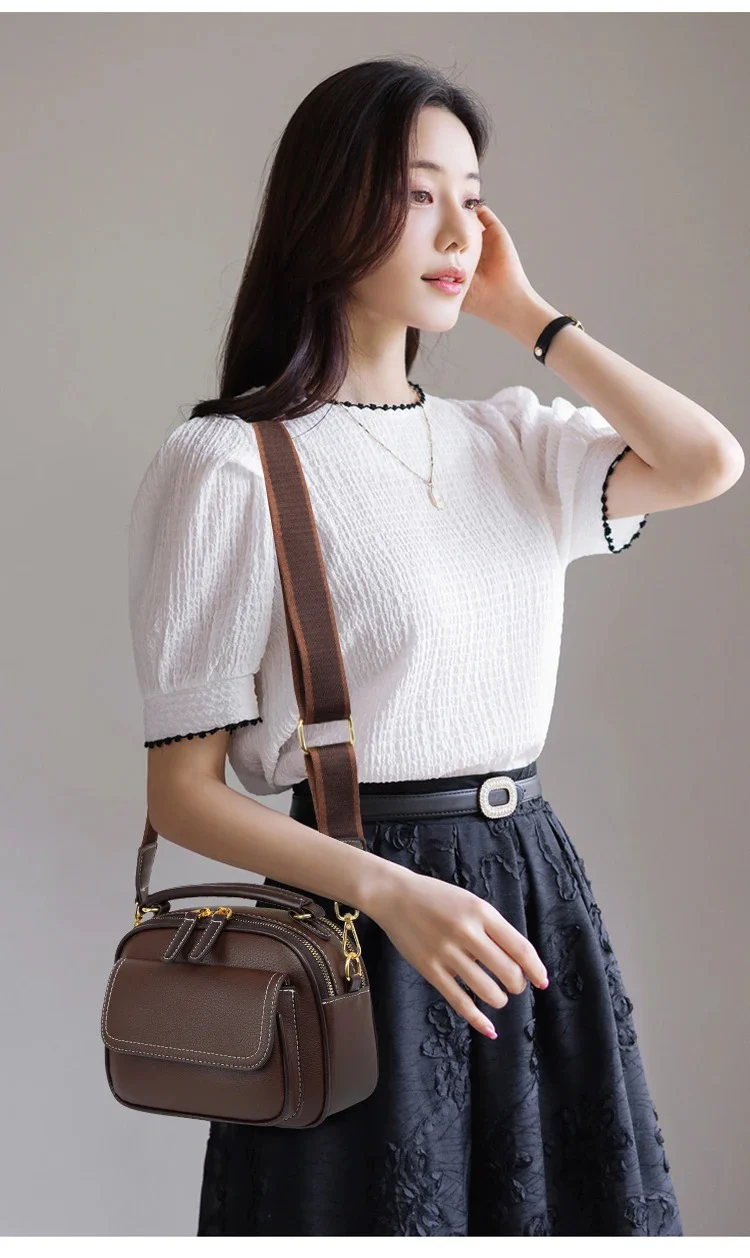 Women Handbag soft small Shoulder bag (coffee) IL2